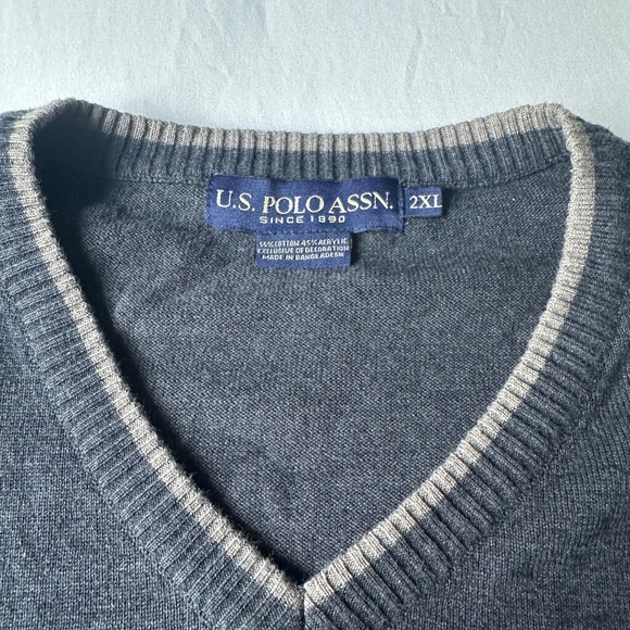 Old Money U.S. Polo Assn. 2XL knitted V-neck sweater vest Gray Emblem Size L - Picture 4 of 8